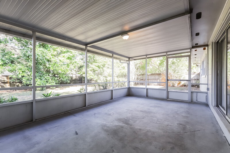 1,835/Mo, 1127 Circle Dr Lake Wales, FL 33853 Sun Room View