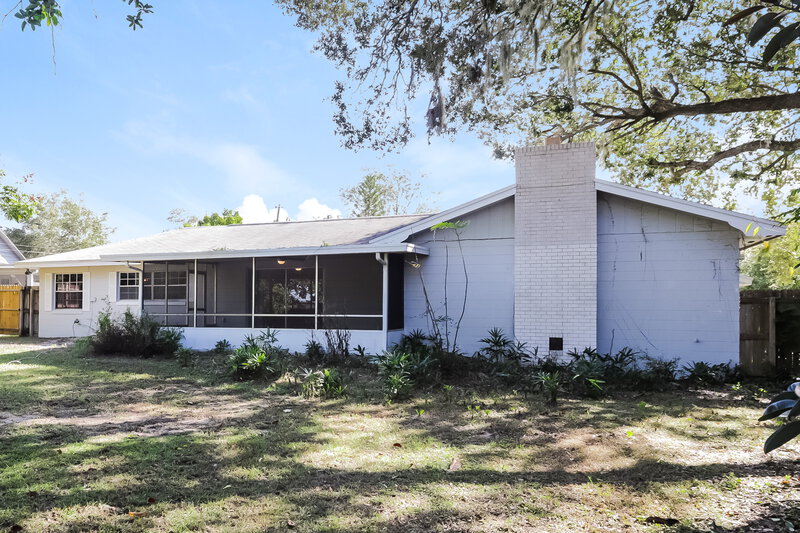 1,835/Mo, 1127 Circle Dr Lake Wales, FL 33853 Rear View