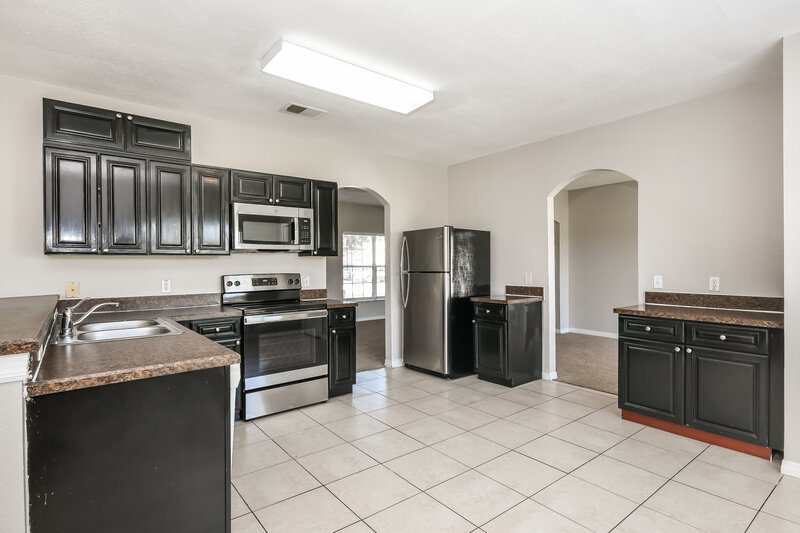 1,950/Mo, 609 Gila Dr Poinciana, FL 34759 Kitchen View 2