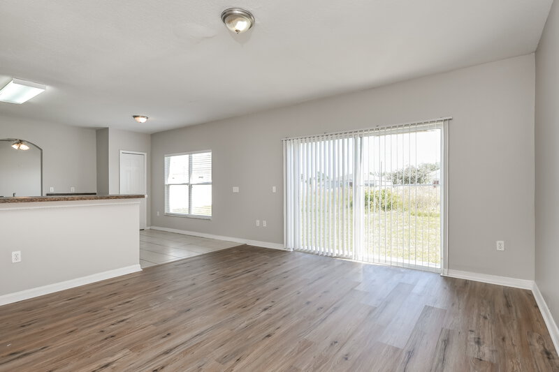 1,950/Mo, 609 Gila Dr Poinciana, FL 34759 Family Room View