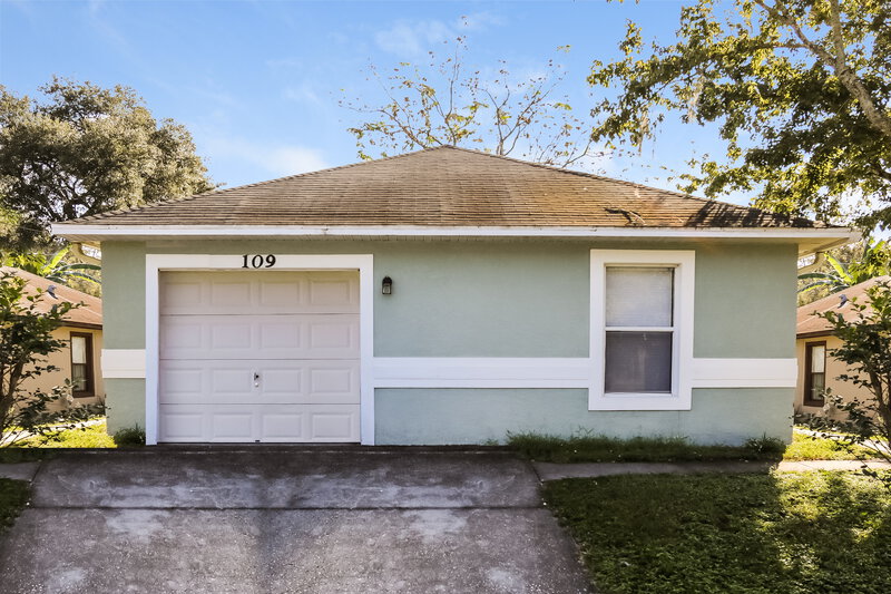 1,845/Mo, 109 South Sunset Avenue Mascotte, FL 34753 External View