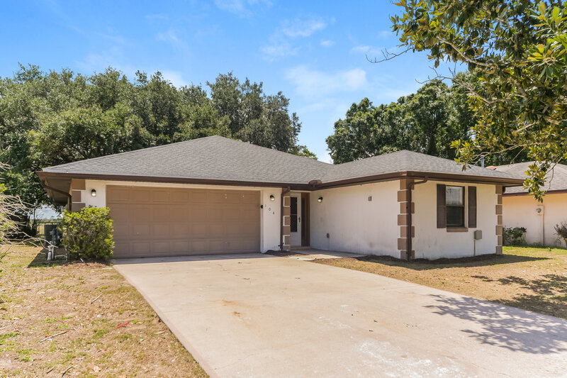 1,705/Mo, 104 Lk Daisy Terr Winter Haven, FL 33884 Front View