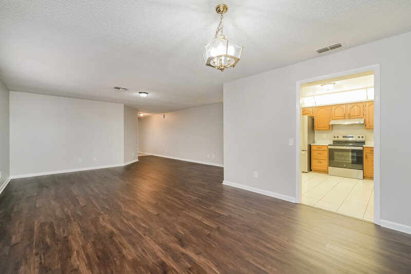 1,705/Mo, 104 Lk Daisy Terr Winter Haven, FL 33884 Dining Room View