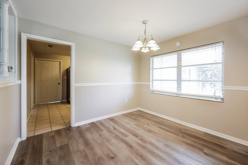 1,720/Mo, 129 Lowell Road Winter Haven, FL 33884 Dining Room View