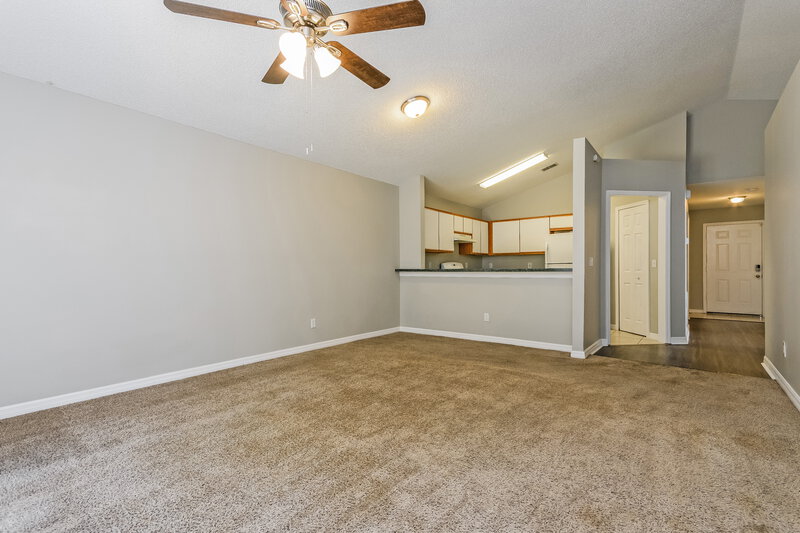 1,975/Mo, 1317 S Park Avenue Winter Garden, FL 34787 Living Room View 2