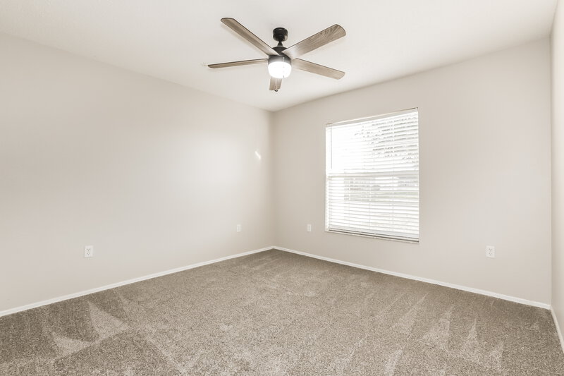 1,735/Mo, 2324 Sunset Pointe Dr Lake Wales, FL 33898 Main Bedroom View 2