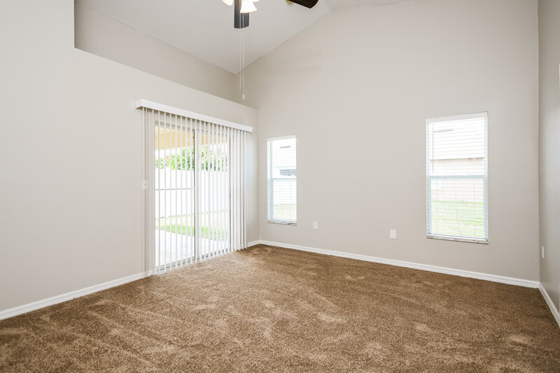 3,360/Mo, 1167 Sophia Blvd Winter Haven, FL 33881 Main Bedroom View 2