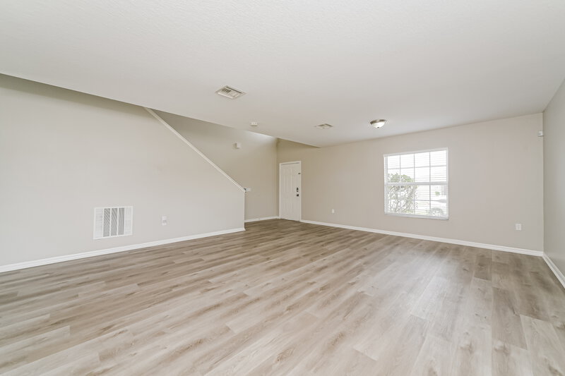 1,885/Mo, 1401 Punta Gorda Drive Poinciana, FL 34759 Living Room View 2