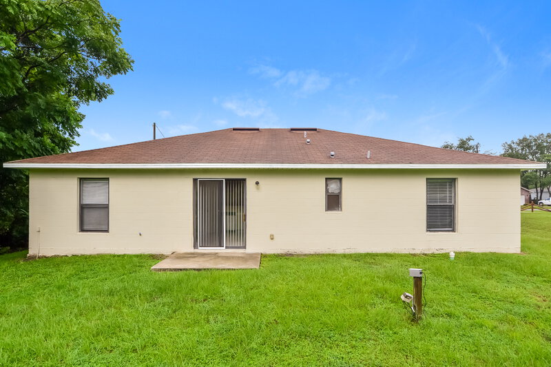 1,775/Mo, 1152 8th Ave Deland, FL 32724 Rear View