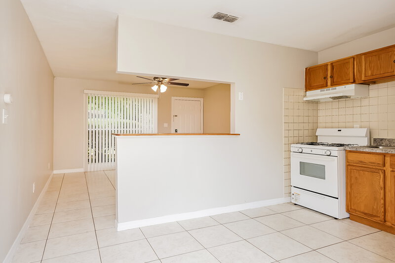 2,095/Mo, 1521 Overdale Street Orlando, FL 32825 Dining Room View