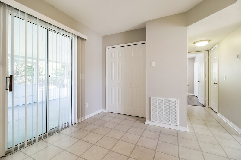 2,175/Mo, 8535 Plumeria Ave Orlando, FL 32825 Dining Room View