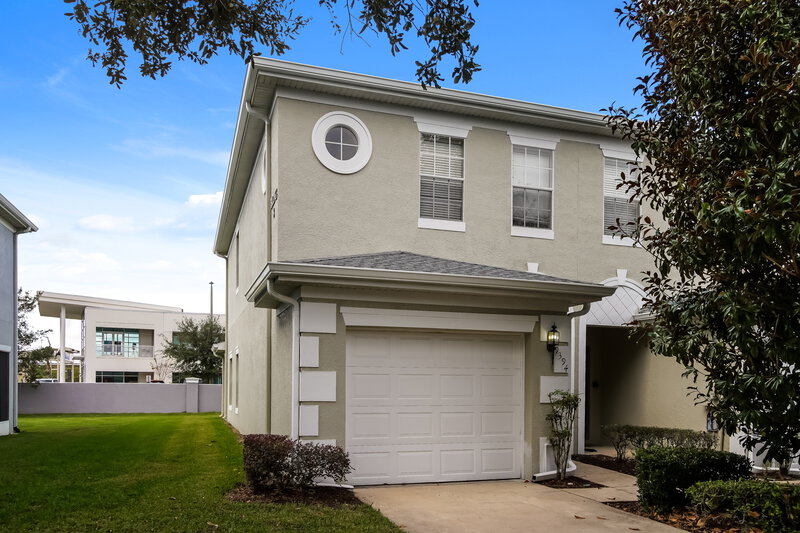 2,170/Mo, 9394 FLOWERING COTTONWOOD RD Unit 58 Orlando, FL 32832 Front View
