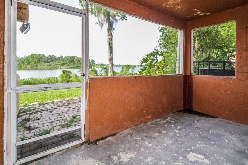 0/Mo, 3998 Versailles Dr Orlando, FL 32808 Sun Room View