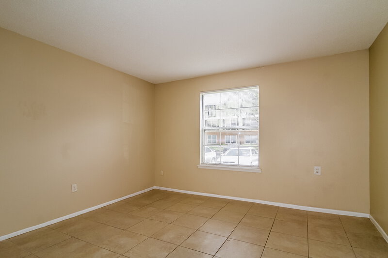 0/Mo, 3998 Versailles Dr Orlando, FL 32808 Bedroom View 2