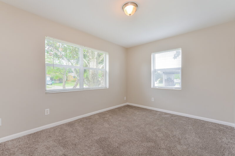 1,910/Mo, 1094 Whitewood Dr Deltona, FL 32725 Bedroom View 2