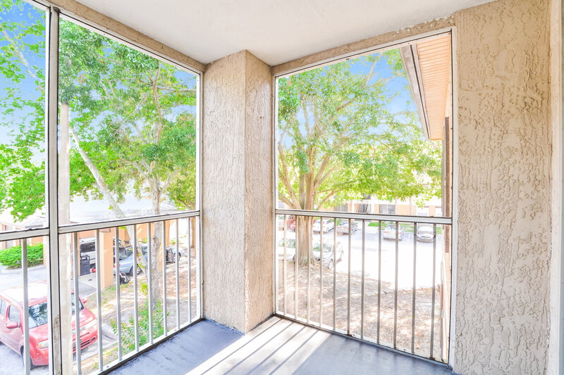 2,215/Mo, 7605 PISSARRO DR Unit 13201 Orlando, FL 32819 Covered Porch View
