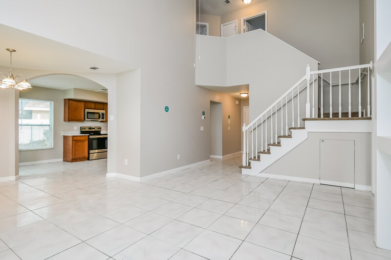 3,760/Mo, 305 Palmview Ct Kissimmee, FL 34743 Family Room View 2