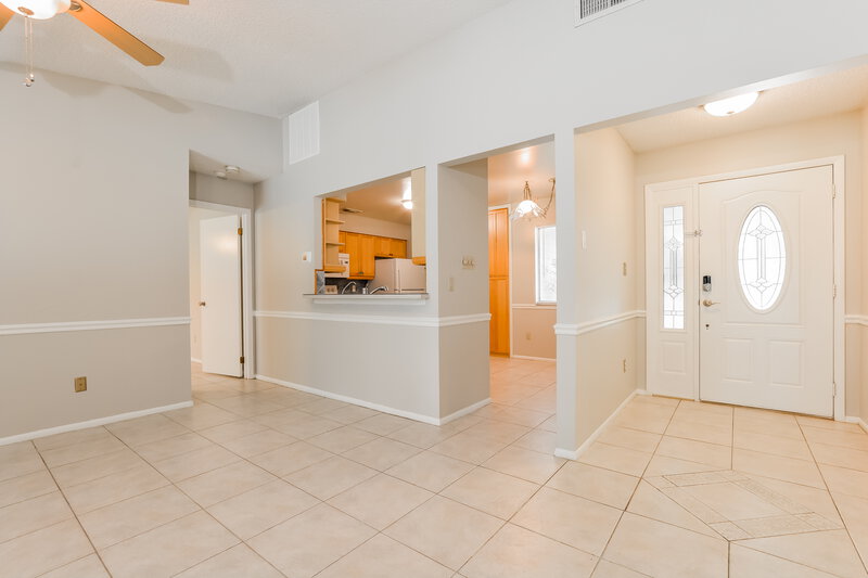 2,610/Mo, 1613 Prairie Lake Blvd Ocoee, FL 34761 Living Room View 2