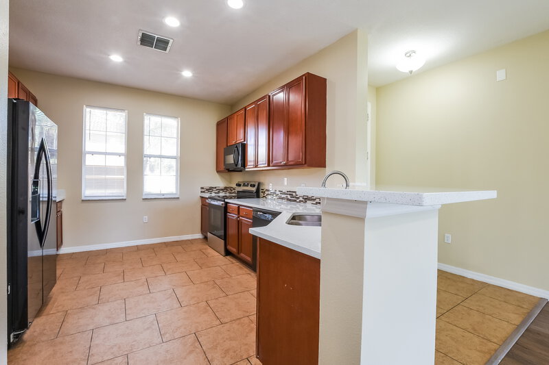 1,725/Mo, 5232 Paradise Cay Circle Kissimmee, FL 34746 Kitchen View