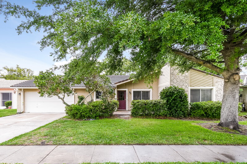 2,090/Mo, 10412 Manassas Cir Orlando, FL 32821 External View