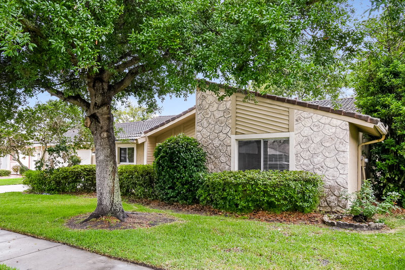 2,090/Mo, 10412 Manassas Cir Orlando, FL 32821 Front View