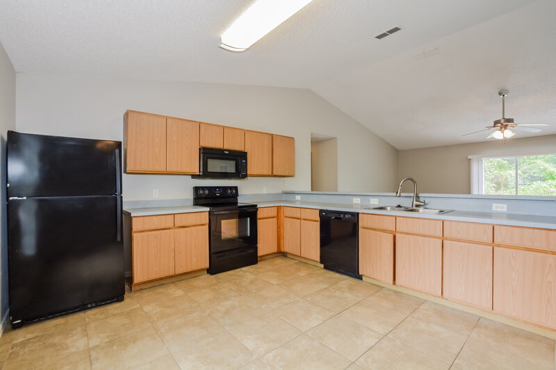 1,790/Mo, 2692 Corrigan Dr Deltona, FL 32738 Kitchen View