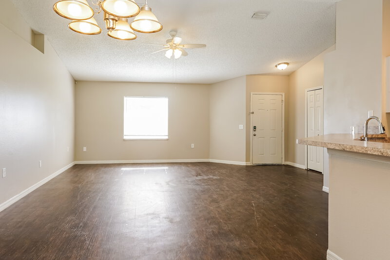 1,905/Mo, 3164 N Covington Dr Deltona, FL 32738 Misc View 4