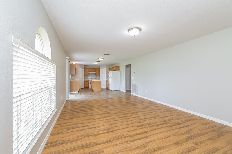 2,480/Mo, 1182 Kittansett Ln Auburndale, FL 33823 Living Room View