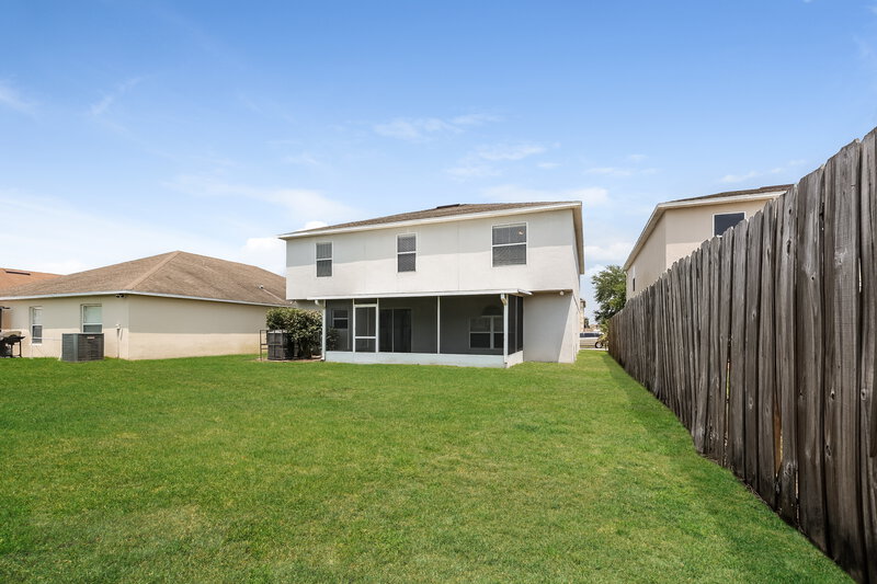 2,480/Mo, 1182 Kittansett Ln Auburndale, FL 33823 Rear View