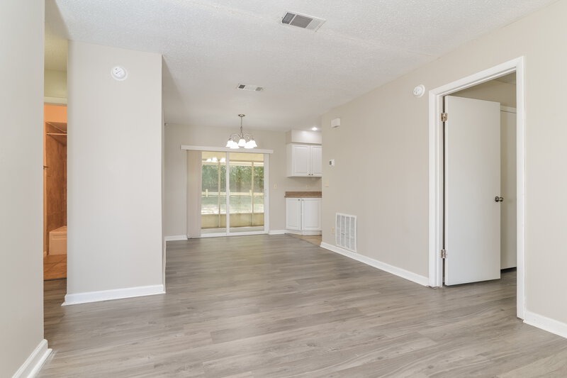 1,720/Mo, 270 Crestview Dr Clermont, FL 34711 Living Room View 2