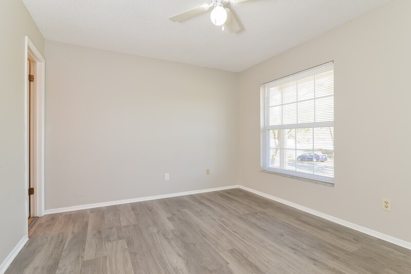 1,720/Mo, 270 Crestview Dr Clermont, FL 34711 Main Bedroom View