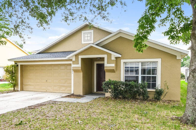 2,360/Mo, 4431 BLEASDALE AVE Orlando, FL 32808 Front View