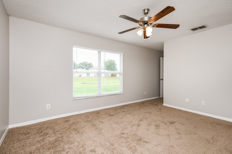 2,360/Mo, 4431 BLEASDALE AVE Orlando, FL 32808 Main Bedroom View
