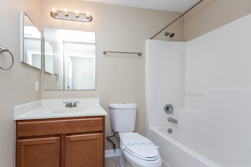 2,235/Mo, 5051 Preserve Blvd Saint Cloud, FL 34772 Bathroom View 2