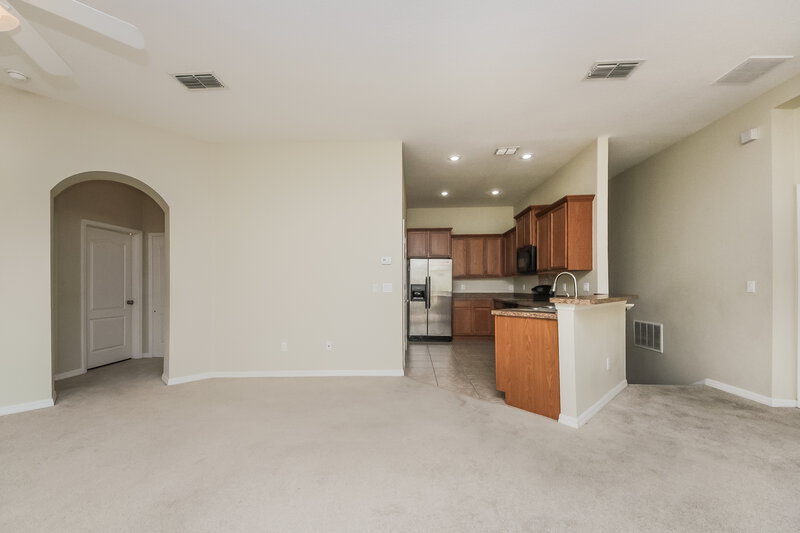 0/Mo, 6612 S Goldenrod Rd Unit 104A Orlando, FL 32822 Kitchen View