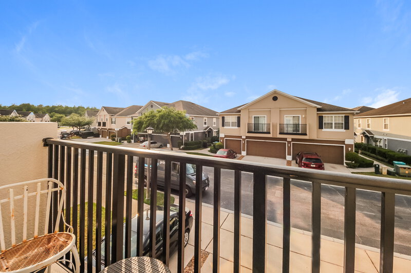 0/Mo, 6612 S Goldenrod Rd Unit 104A Orlando, FL 32822 Rear View