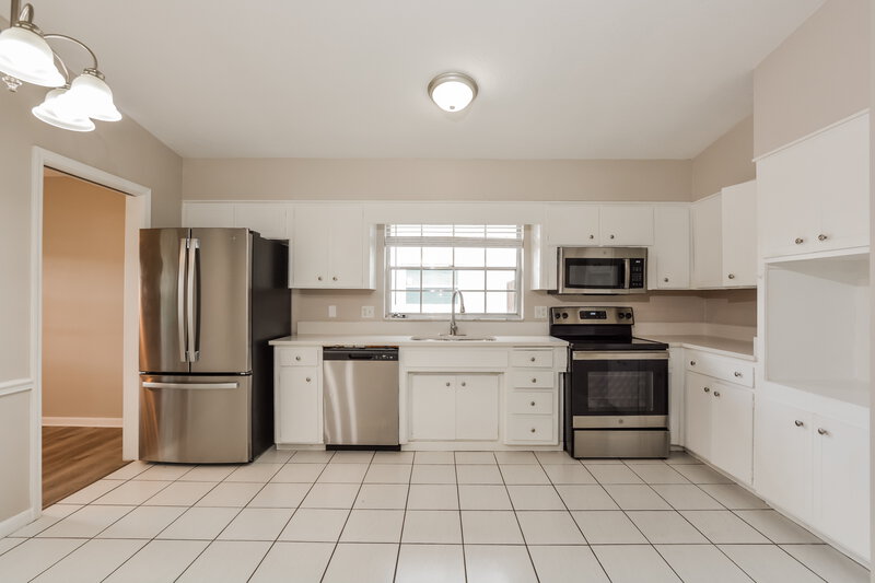 2,405/Mo, 2323 Markingham Rd Maitland, FL 32751 Kitchen View