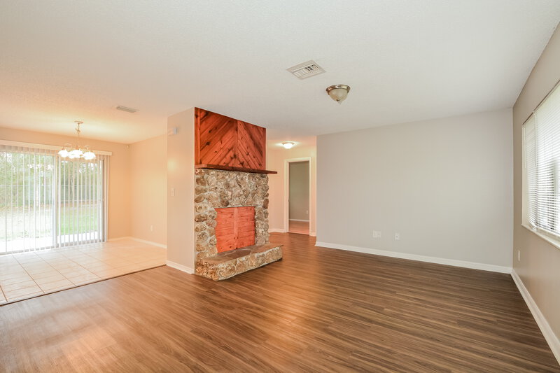 1,805/Mo, 3285 Noah St Deltona, FL 32738 Living Room View