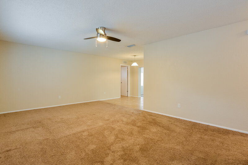 2,320/Mo, 608 Pheasant Ave Longwood, FL 32750 Living Room View