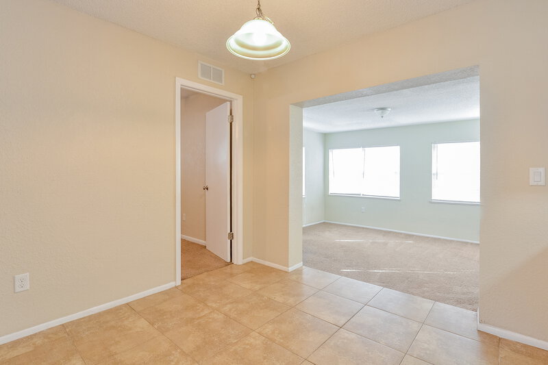 2,320/Mo, 608 Pheasant Ave Longwood, FL 32750 Dining Room View 2