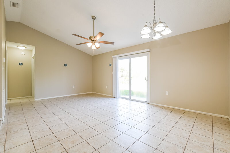 1,790/Mo, 2493 Courtland Blvd Deltona, FL 32738 Dining Room View