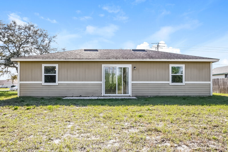 1,790/Mo, 2493 Courtland Blvd Deltona, FL 32738 Rear View