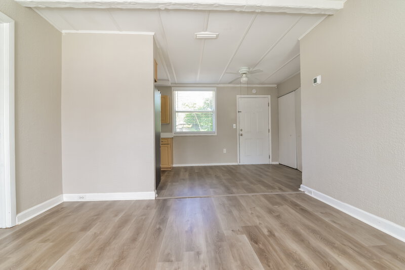 2,000/Mo, 542 Colonnades Cv Casselberry, FL 32707 Living Room View 2