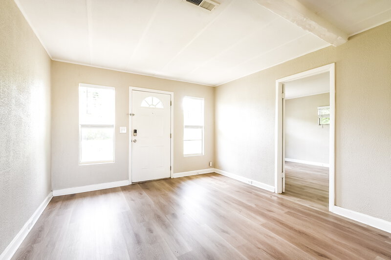 1,705/Mo, 542 Colonnades Cv Casselberry, FL 32707 Living Room View