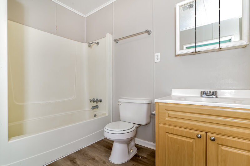 2,000/Mo, 542 Colonnades Cv Casselberry, FL 32707 Bathroom View