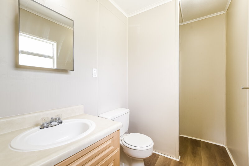 1,705/Mo, 542 Colonnades Cv Casselberry, FL 32707 Bathroom View