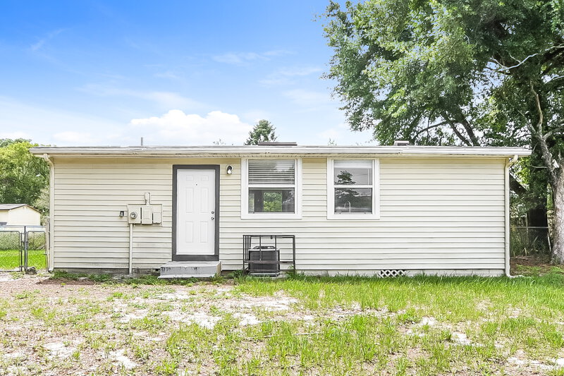 1,705/Mo, 542 Colonnades Cv Casselberry, FL 32707 Rear View