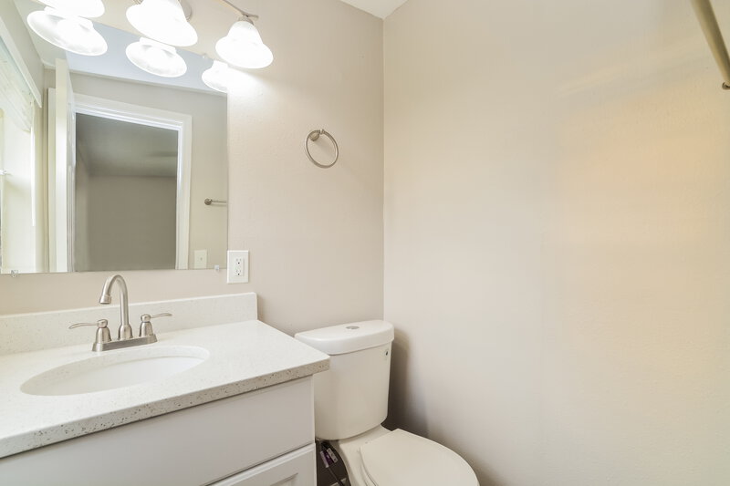 1,650/Mo, 1198 MAXEY DR Winter Garden, FL 34787 Main Bathroom View