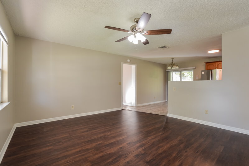 2,075/Mo, 739 E BAY AVE Longwood, FL 32750 Living Room View