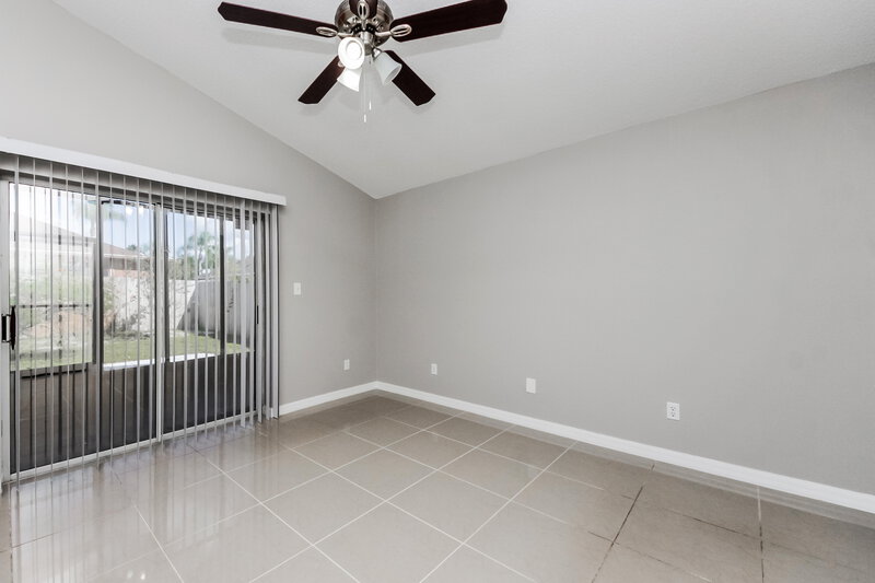 2,370/Mo, 11921 Hatcher Cir Orlando, FL 32824 Misc View 4
